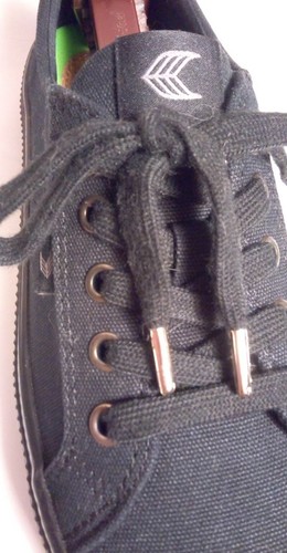 Cariuma OCA Low Womens Size US 8.5 Triple Black Canvas Lace Up Sneaker Shoes - Picture 7 of 9