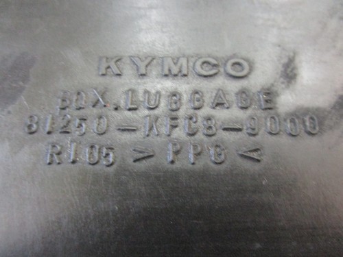 A2. Kymco Yager 125 Staufach Helmfach Verkleidung Sitzbank - Picture 4 of 5