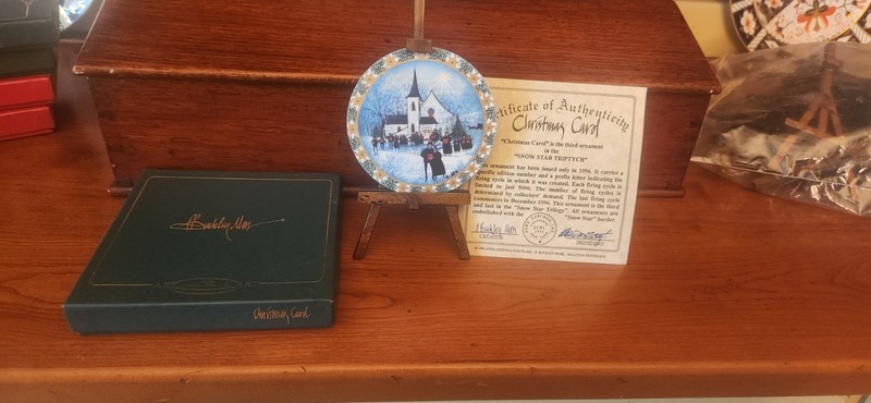 CHRISTMAS CAROL P. Buckley Moss Christmas Ornament incl Box but NO COA 2005