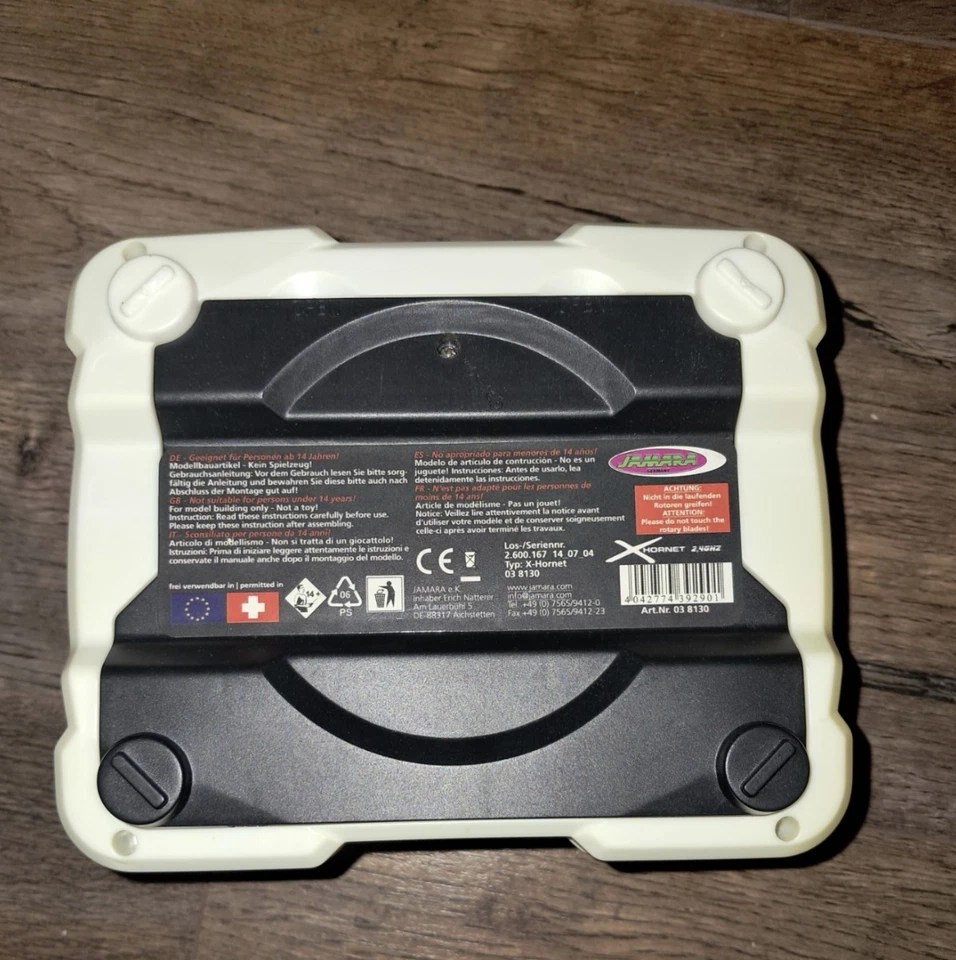 Jamara Quadrocopter Hornet X 2.4GHz mit Fernbedienung – defekter Akku - Bild 4 von 4