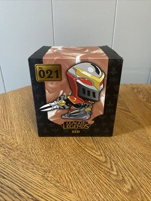League Of Legends Zed Figure No. 021  Complete with Card 