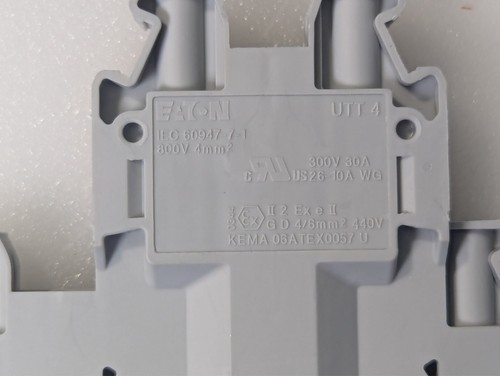 Bloques de terminales de doble nivel de conexión de tornillo 20-Eaton UTT 4 / XBUTT4 - Imagen 3 de 7