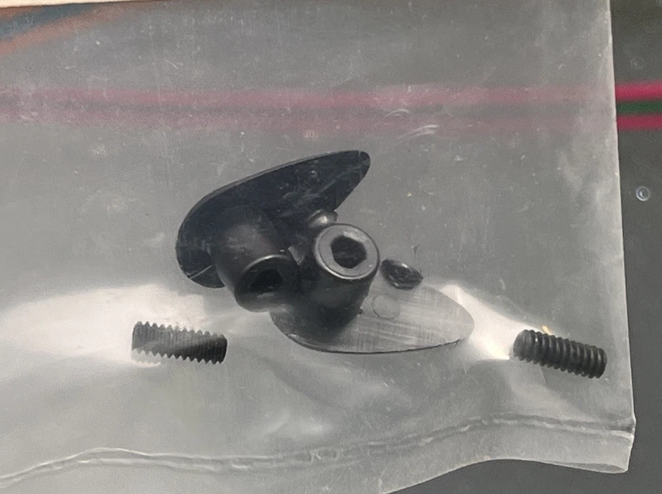 Team Associated RC10 1:10 Wing Mounts #6190 FACTORY SEALED BLck - Image 2 of 2