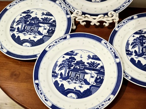 RARE! Blue Willow set of 4 DINNER PLATES by Jingdezhen Zhi - Picture 15 of 24