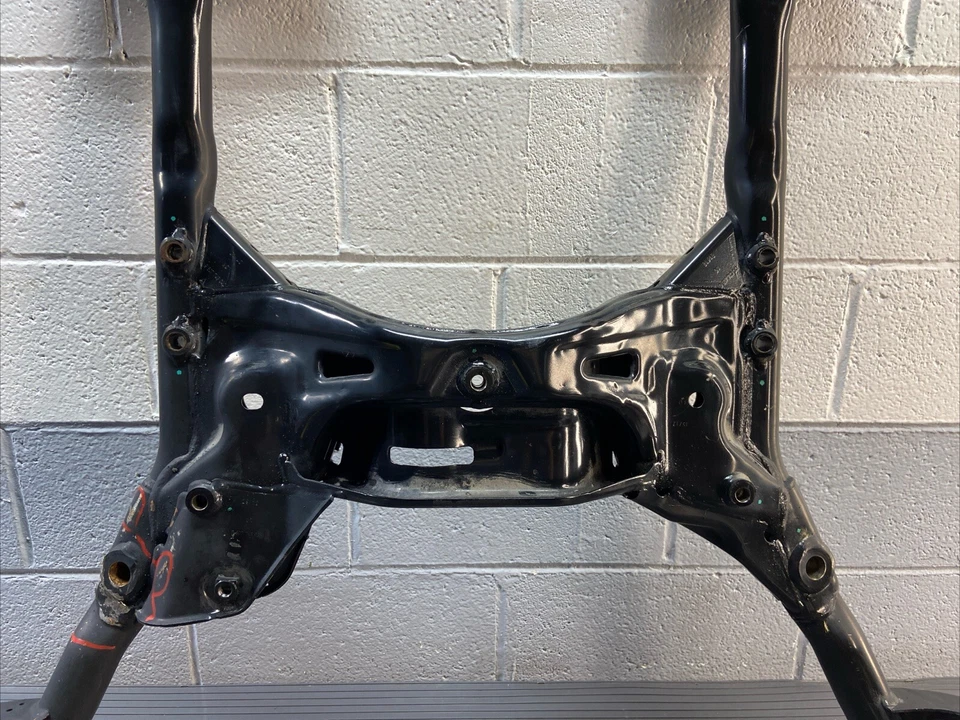 Оригинальный поперечный элемент переднего подрамника Mini Countryman Cooper S 2010-2016 годов выпуска *примечание* - Изображение 4 из 4