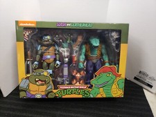 NECA TMNT Teenage Mutant Ninja Turtles & Slash Leatherhead 2 Set Action Figure