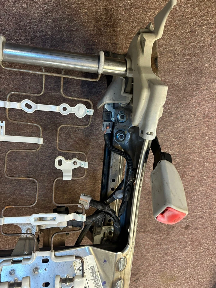 2016 TOYOTA SIENNA ПЕРЕДНЕЕ СИДЕНЬЕ XLE НИЖНЯЯ ПОДУШКА РАМА ОСНОВАНИЕ правая сторона OEM - Изображение 3 из 4