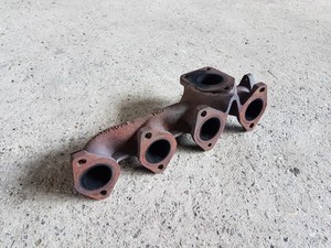 BMW X1 E84 3er E90 E91 N47 Abgaskrümmer 7810182