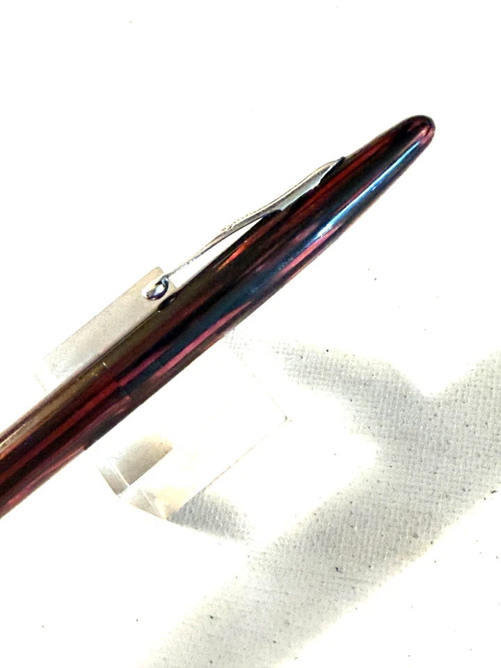 1940s Red striated Sheaffer Jr. 200 mechanical pencil!  Silver trim. Hump clip - Image 4 of 4