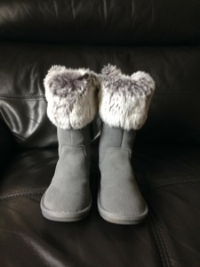 boots with fur on them
