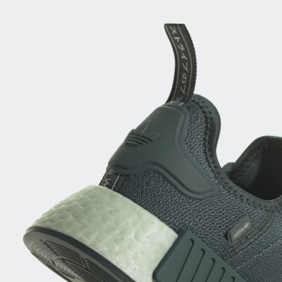 adidas gazelle silver green womens Adidas NMD R1 Primeknit Linen Pack Khaki NOIRFONCE Sneakers main image 1