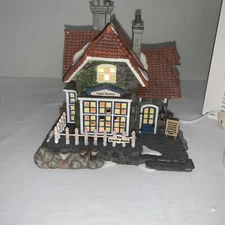 Department 56 Dickens Village 2002 The Leather Bottle #58511    5