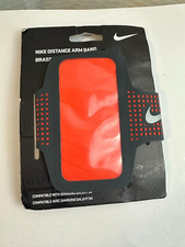Nike Women's Diamond Armband/Compatible w/iPhone 5 (Hyper Pink/Volt)