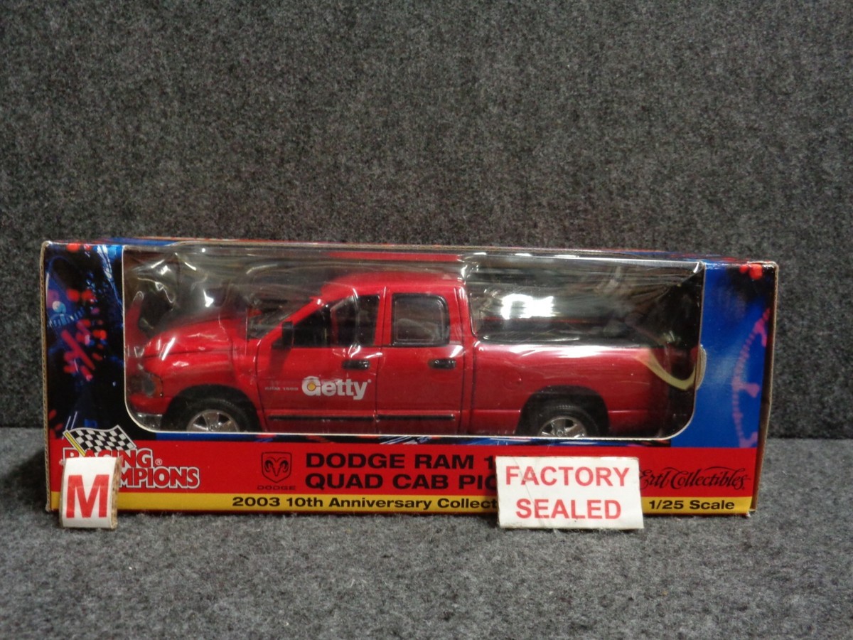 2003 DODGE RAM 1500 CREW CAB PICK UP TRUCK 1:25 ERTL GETTY FUEL