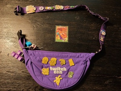 Twitch-con accessory set + minecraft cape code