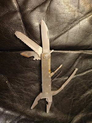 Stainless Steel Multi-function Tool Plier Compact Pocket Wire Pliers Knife Saw