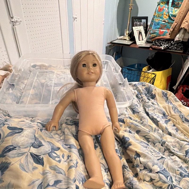 American girl - Isabella