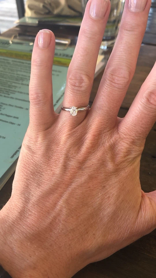 Oval Natural Diamond Ring White Gold - Image 3 of 4