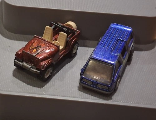 2 Vintage HOT WHEELS Real Riders - JEEP CJ-7 & Dream Van XGW - Malaysia