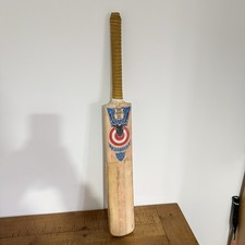 Hunts County Mettle Hand Made English Willow Cricket Bat Hunts County SH