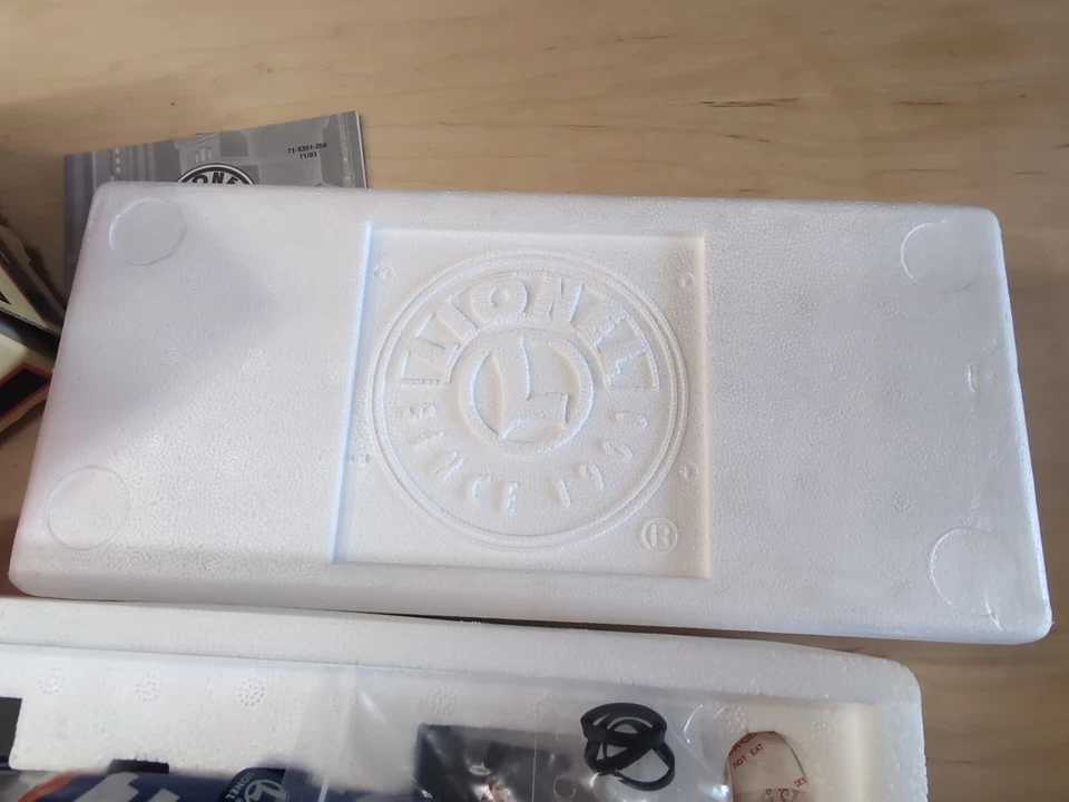 Vintage Nos 2003 Lionel New York Central Odyssey Electric Locomotive 6-18351  - Image 4 of 4