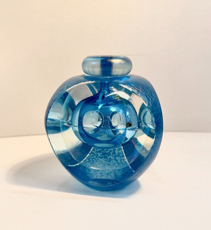 1988 Iridescent Blue Dichroic Signed Philabaum Art Glass Perfume Bottle AS IS