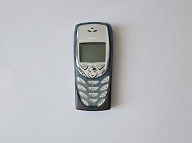 3x Nokia N-Gage + 2GB MMC card w/ 65+ games + 6681 + 3300b + more!