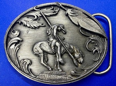 End of the Trail Native American Indian Saga Feathers 1995 Siskiyou Belt Buckle