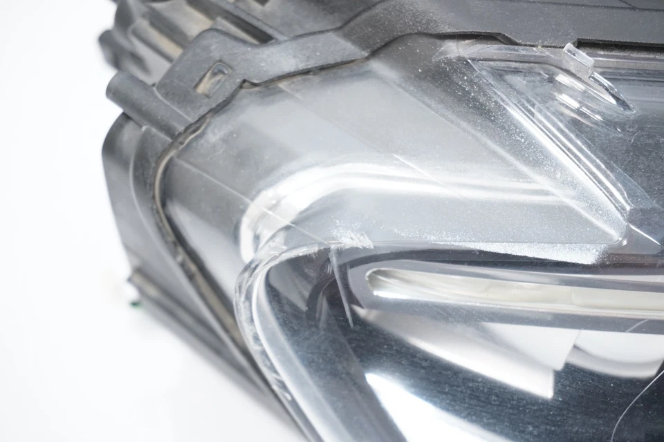 **PARA REPUESTOS** FARO XENÓN LADO DERECHO PASAJERO AUDI Q3 2015 Foto 2 de 4