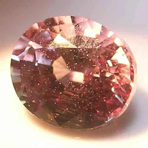 EXCLUSIVE GEM MADAGASCAR PINKISH PURPLE CHANGE TO RED GARNET - OVAL CUT