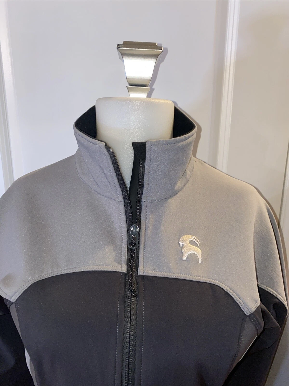 backcountry full zip up softshell snow jacket