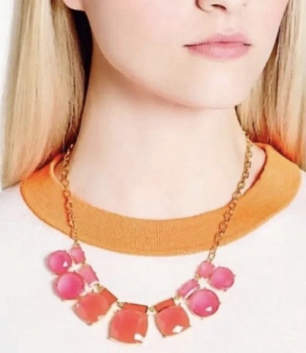 Collar Kate Spade “Cause A Stir” Piedra Naranja Esmalte Placa de Oro Declaración Foto 2 de 4