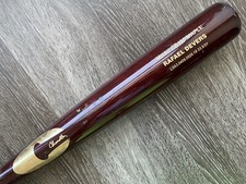 Rafael Devers game used bat 2018 Boston Red Sox cracked