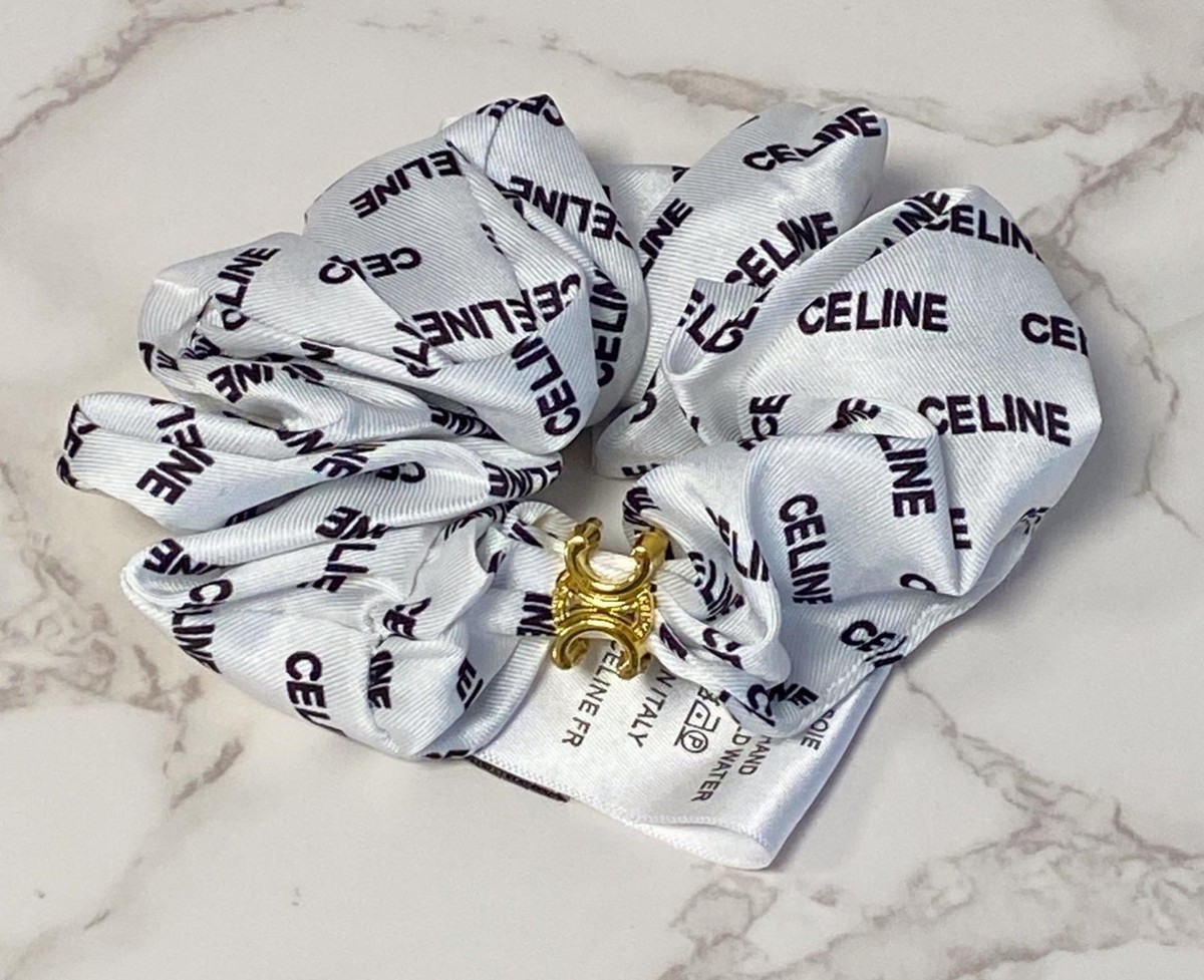 CELINE ロゴ入り シルクヘアゴム CELINE ロゴ入り シルクヘアゴム