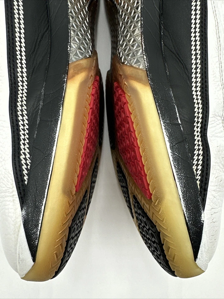 Air Jordan 22 OG Blanco Rojo Universitario 2007 Talla 11 Usado 315299-161 Foto 4 de 4