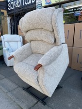 Westbury Large Dual Motor Riser Recliner in Ioni Chocolate