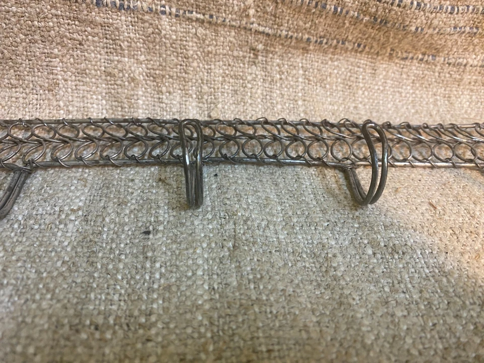 Antique wire wall hanging rack made in Slovakia - Image 3 of 4