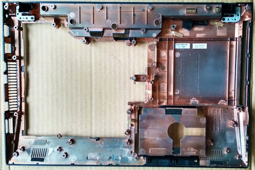 SCOCCA INFERIORE 6-39-W25P3-015 PER OLIVETTI OLIBOOK P75 - Foto 2 di 2