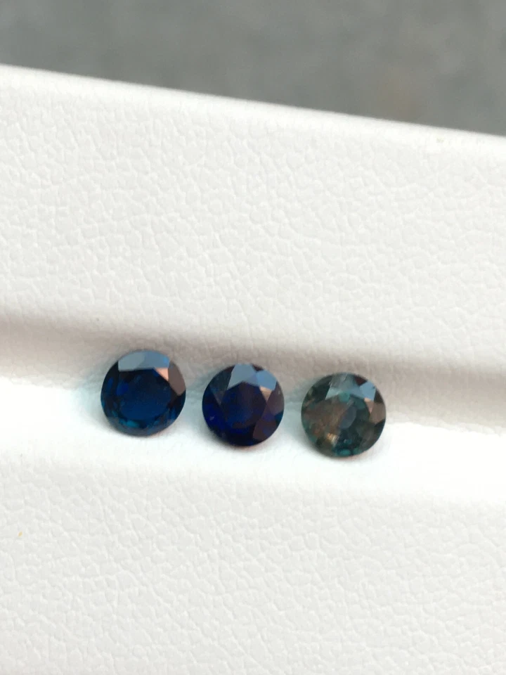 Unheated teal blue green sapphire perfect round cut gemstone 3 pieces 1.45 carat - Image 2 of 4
