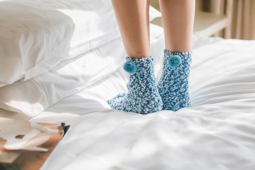 Women Soft Fluffy Cozy Floor Bed Socks Casual Winter Warm Cupcake Christmas Gift - Picture 7 of 37