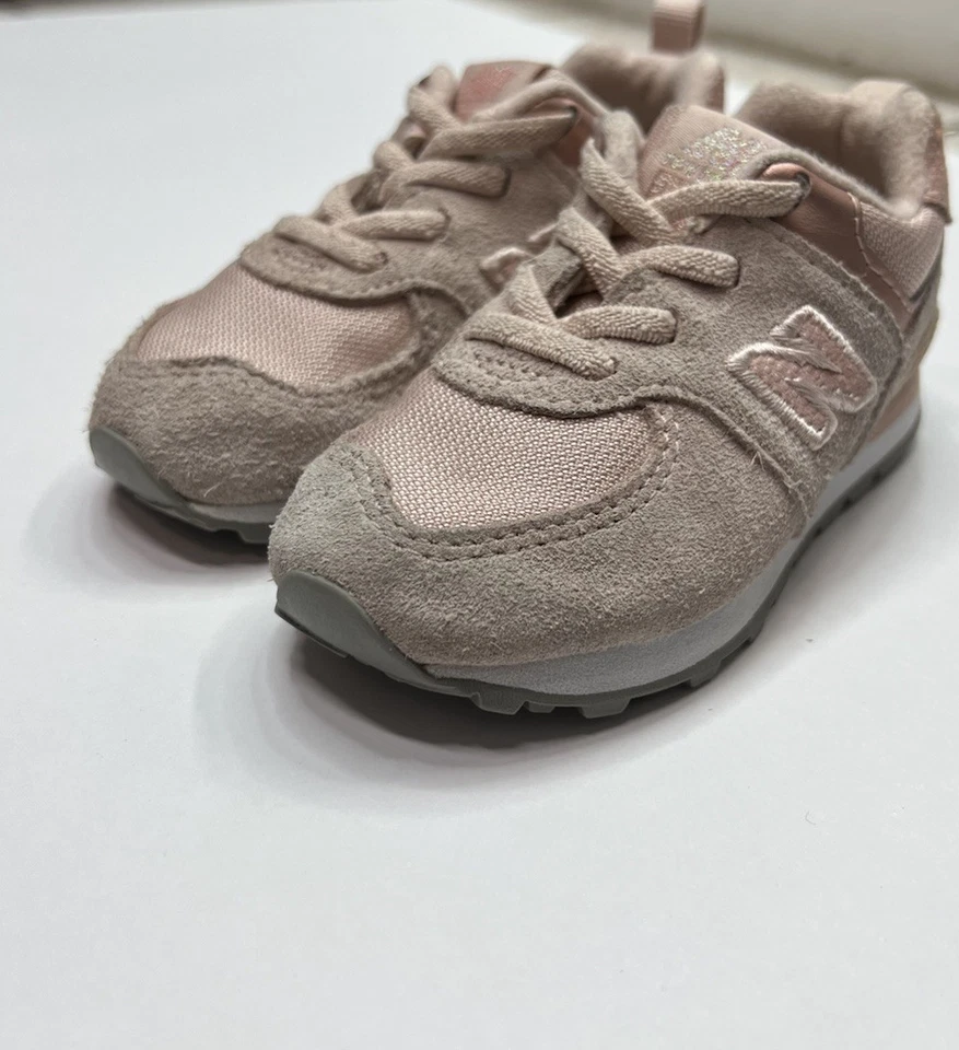 Bungee para bebé niña New Balance 574 Foto 2 de 4