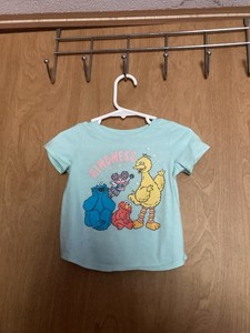 Jumping Beans Sesame Street "Kindness Is Magic" short-sleeve tee Size 12 Months