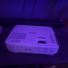 Epson Home Cinema 760HD 3LCD Projector 3300 ANSI HD 1080p H848A HDMI