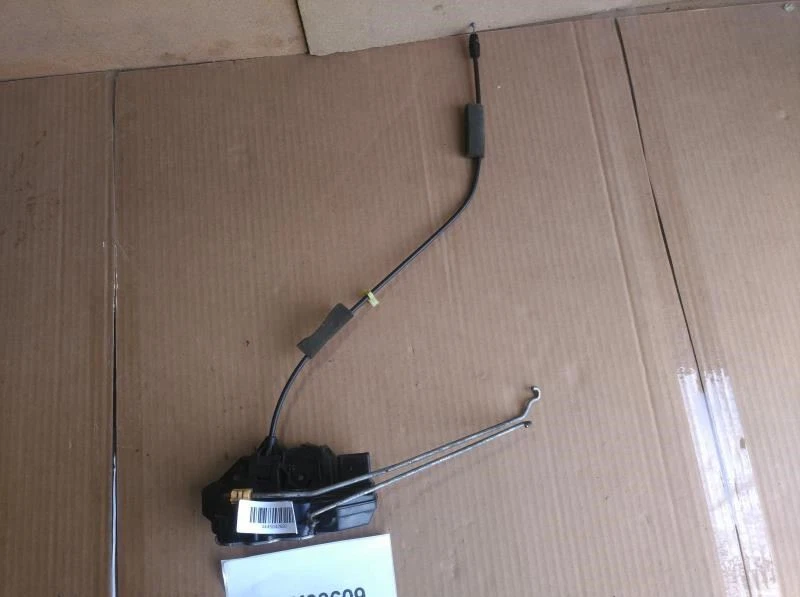 2010 雪佛兰拖车前右乘客侧门闩锁活动器原始设备制造商+ — 第 4/4 张图片