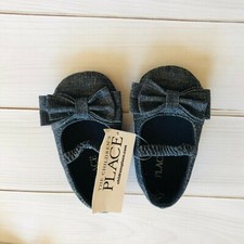 NWT Children  s Place Chambray Bow Crib Shoes 3-6 M