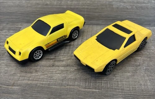 Lot of 2 Vintage Tonka Cars Pontiac Fiero and Chevy Camaro Plastic nice shape!
