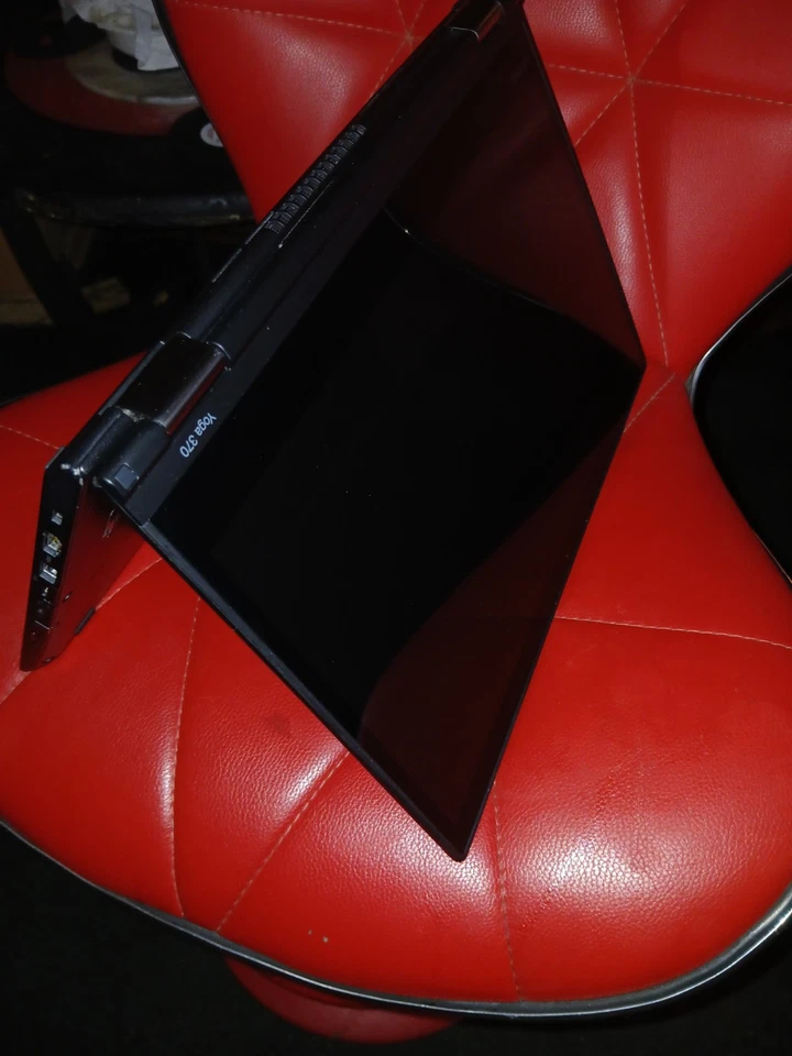 Lenovo ThinkPad Yoga 370 2-in-1 14" FHD Touch I7-7300U 256GB SSD 16GB RAM - Image 4 of 4