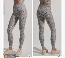 Varley Let  s Go Pocket 25  2.0 Leggings Birch Mix size L NWT