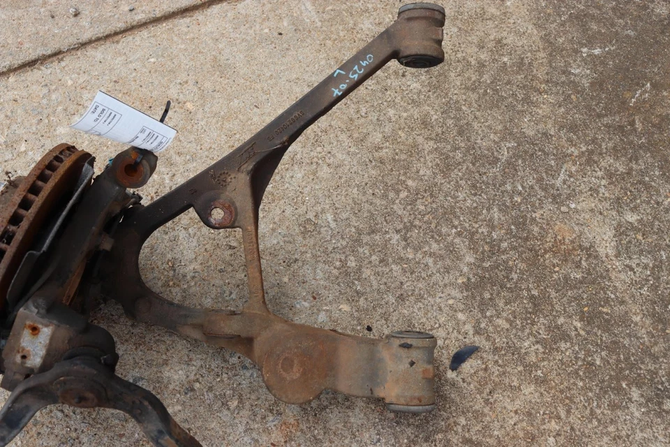 Chevy Tahoe 2000-2006 tracción trasera eje delantero izquierdo buje nudillo con brazos de control OEM Foto 4 de 4