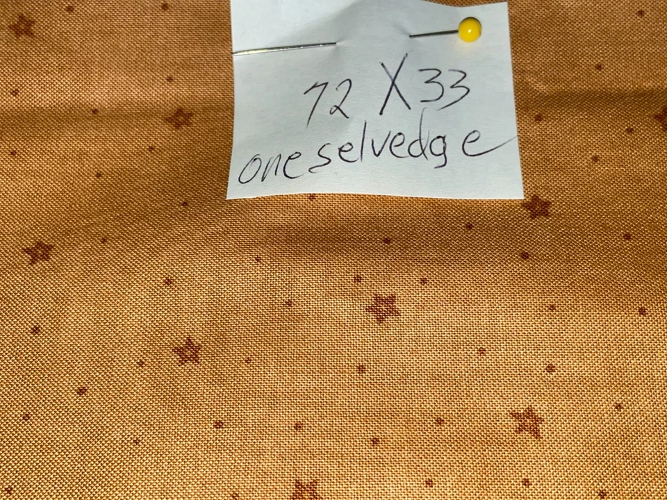 Tela de edredón de algodón 36" X 33" "Cinnamon Stars" de Moda rojo oscuro estrellas y puntos Foto 3 de 4